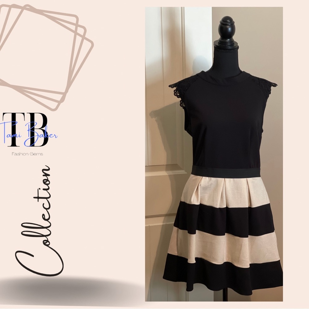 Sleeveless Dress - Picture 1 of 7